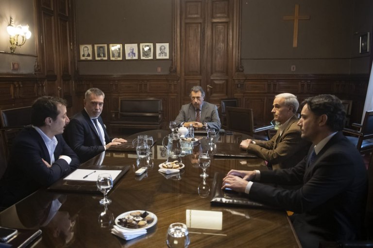 Julio Vitobello y Marcos Schiavi se reunieron con los jueces de la Cámara Electoral Alberto Dalla Vía y Santiago Corcuera a tres semanas de las primarias.